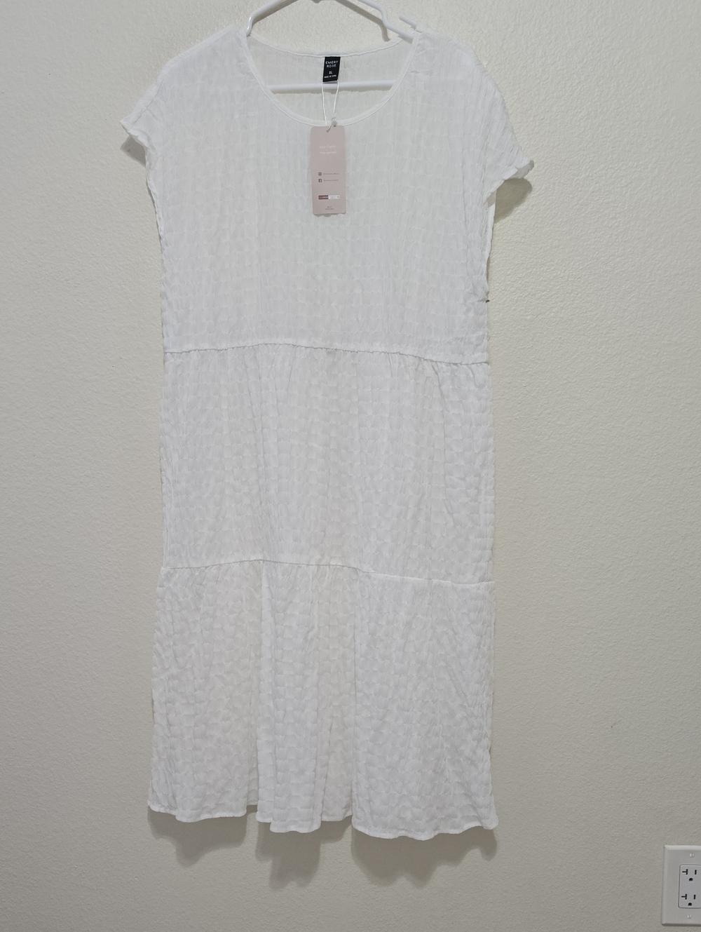 Emery Roae White Textured Tiered Short Sleeve Dress XL